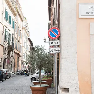 2* Couette-café Domus Giulia